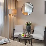 Wenceslas & Aparthotel