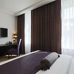 Lägenhetshotell Wenceslas & 4*