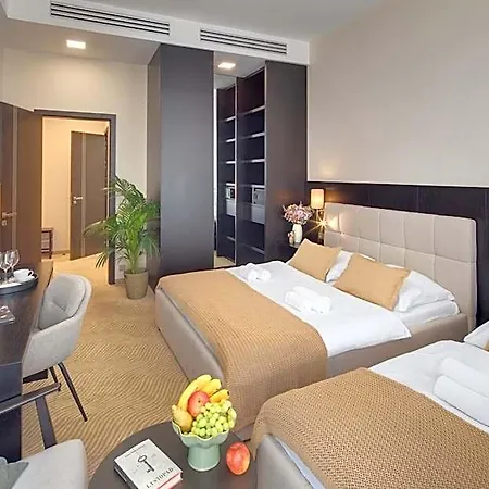 Wenceslas & Aparthotel