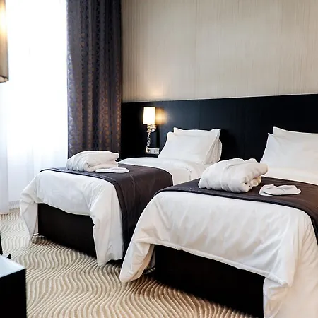 Myo Wenceslas Hotell 4*